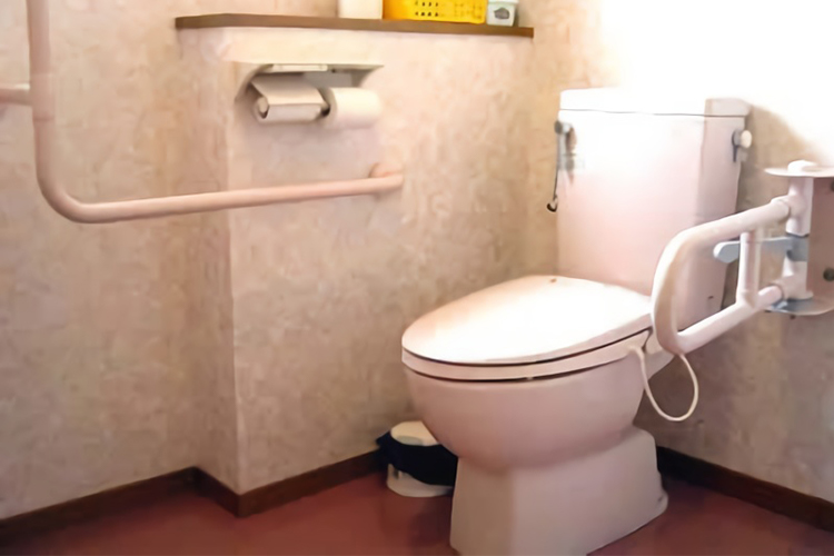 車椅子専用トイレ