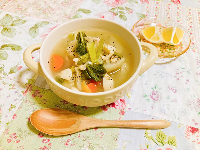 カブとタラのレモンスープ