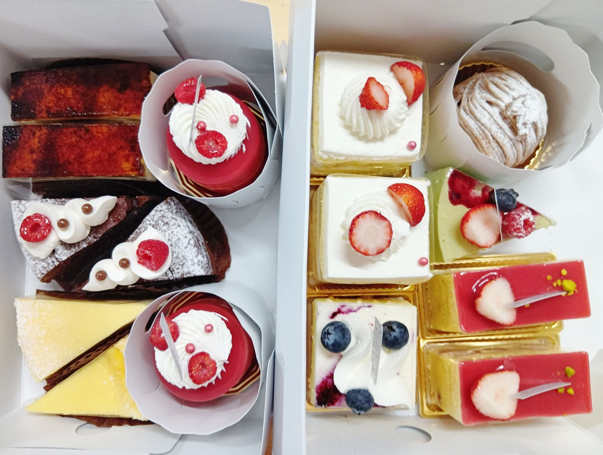 今月のお誕生日ケーキ