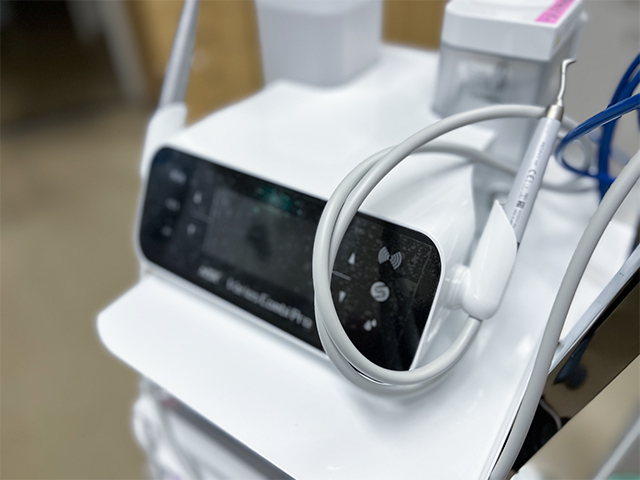 ウィリーゲラー氏の講演とテーブルクリニックビデオ　3本　ポーセレン　歯科技工 ウィリーゲラー氏の講演とテーブルクリニックビデオ 3本 ポーセレン