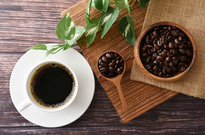 コーヒー、紅茶、ワイン、たばこなどによる着色