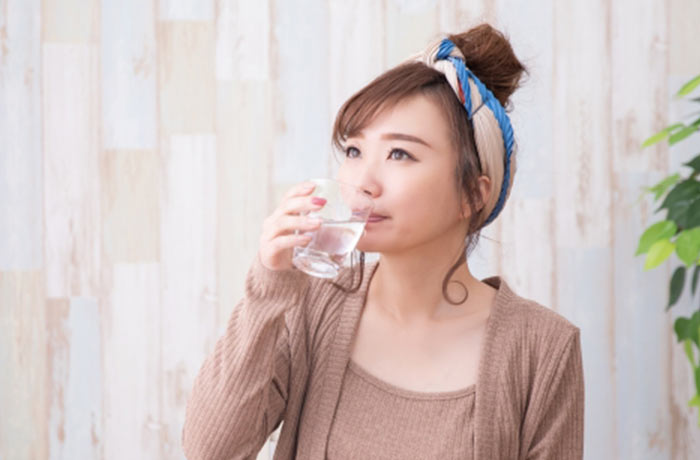 食後は水で口をすすぐ習慣をつける